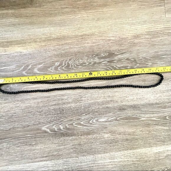 Long black beaded necklace - Picture 4 of 8